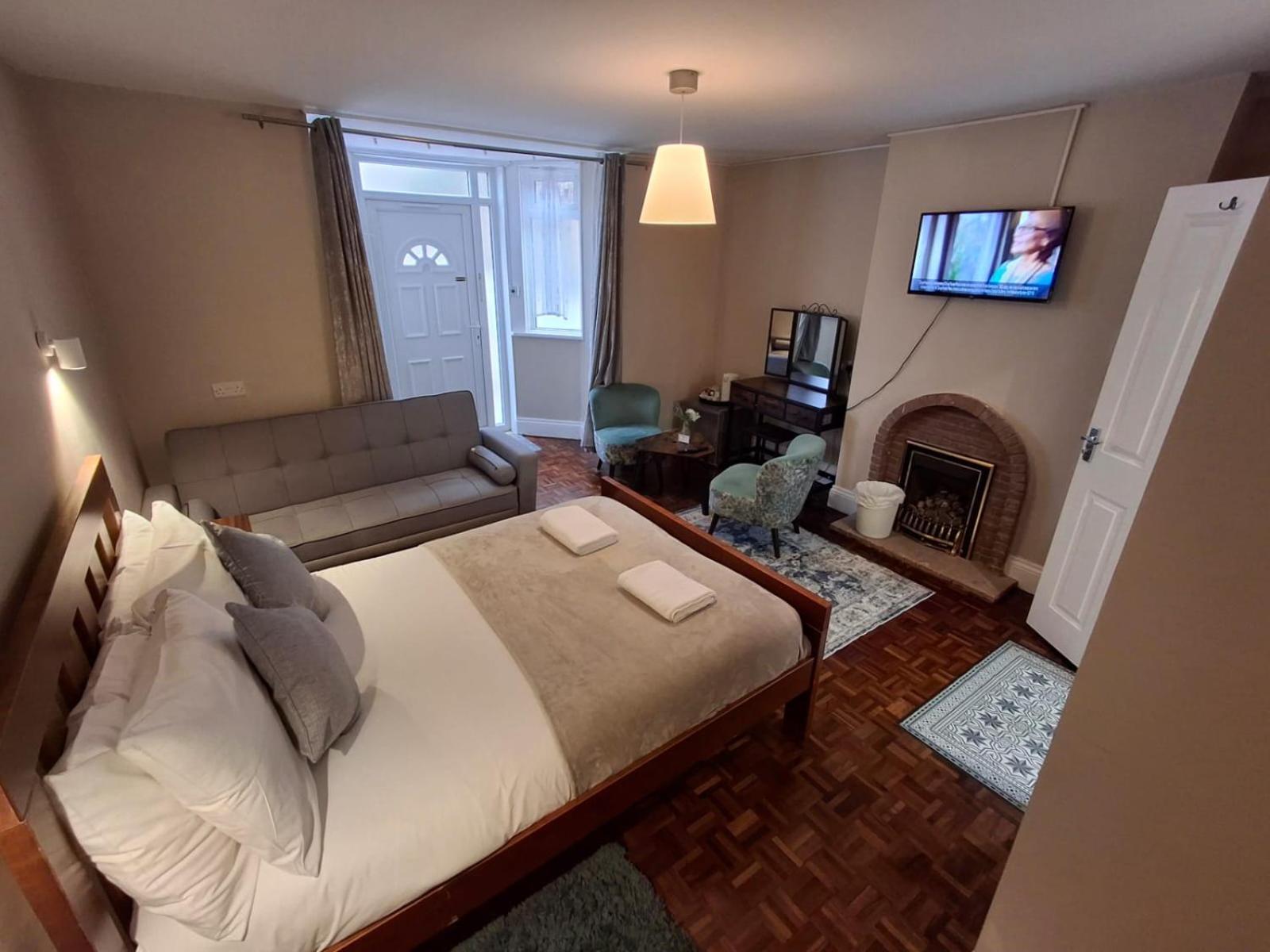 Inn By The Sea, Portsmouth - En Suite Rooms With Or Without Sea View, Onsite Ev 22Kw Exteriör bild