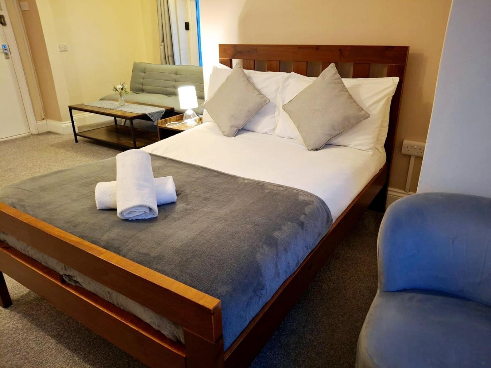 Inn By The Sea, Portsmouth - En Suite Rooms With Or Without Sea View, Onsite Ev 22Kw Exteriör bild